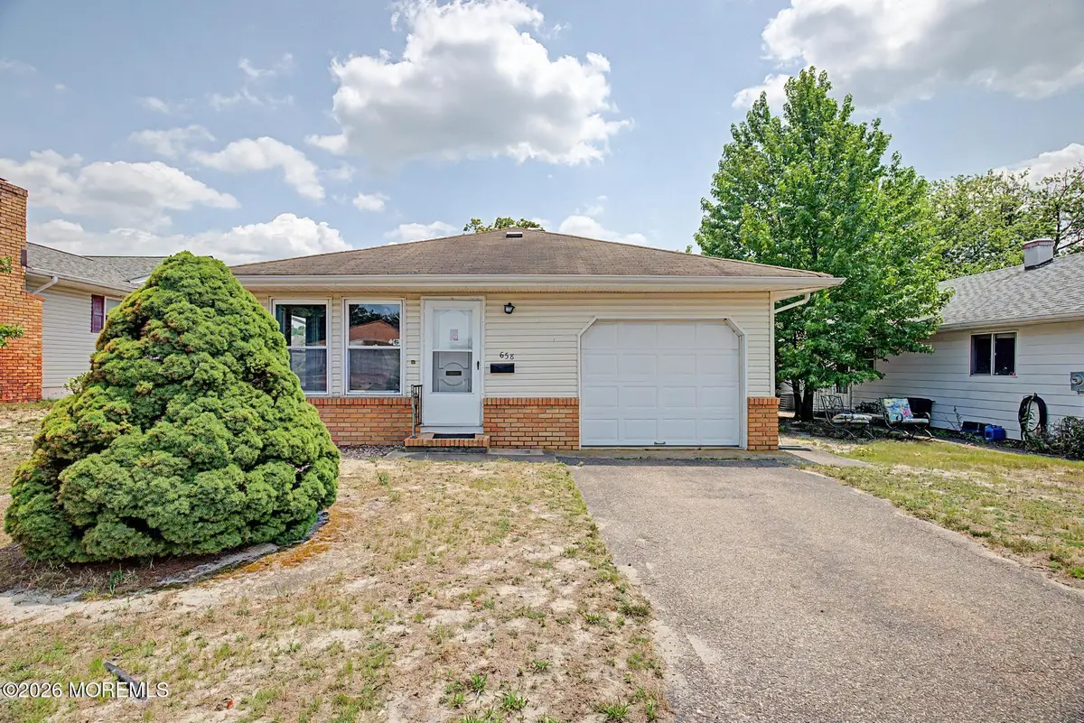 658 Jamaica Boulevard, Toms River, NJ 08757 - #1