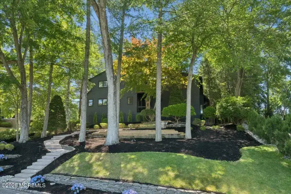 5 Eli Circle, Morganville, NJ 07751