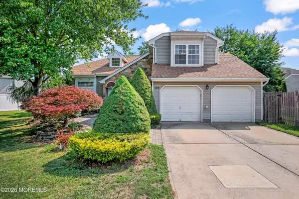 109 Kentucky Way, Freehold, NJ 07728