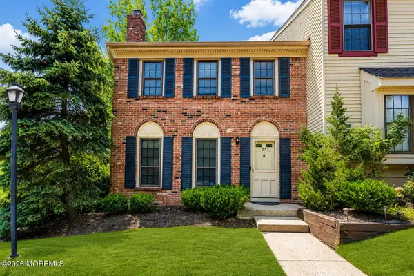 157 Foxhill Court, Aberdeen, NJ 07747