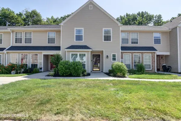 242 Teasdale Place, Morganville, NJ 07751