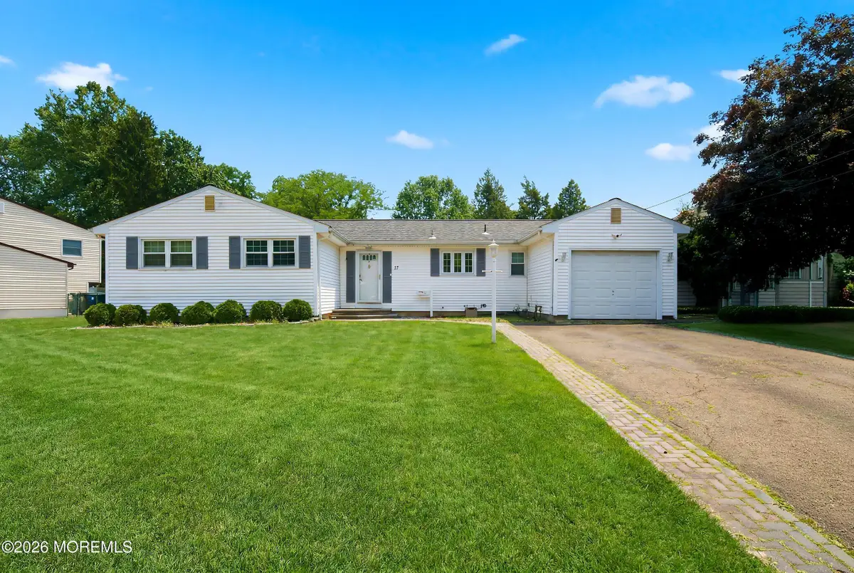 17 Knoll Terrace, Hazlet, NJ 07730 - #1