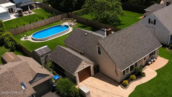 85 Roosevelt Circle, Red Bank, NJ 07701