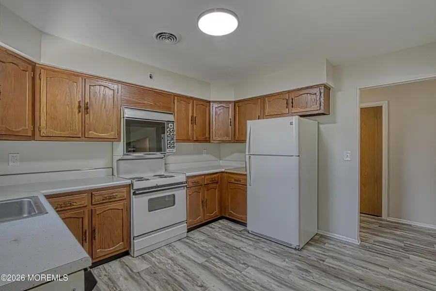 5 A Buckskin Court, Whiting, NJ 08759 - #3