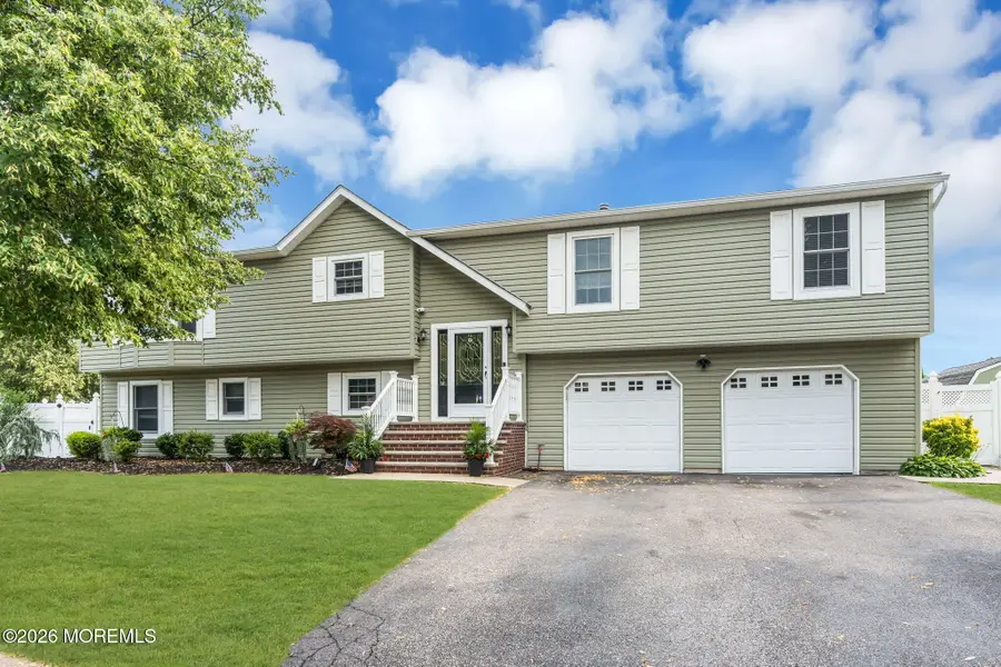 46 Cherry Bend Drive, Howell, NJ 07731 - #3