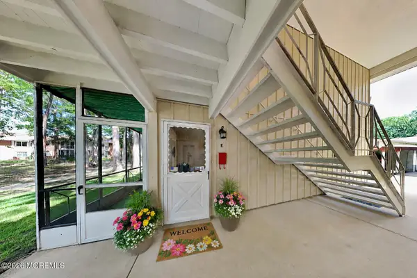 48E Cambridge Court, Lakewood, NJ 08701