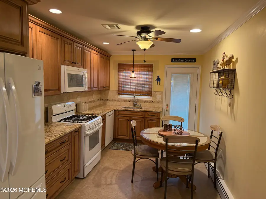 11 Saint Tropez Court, Toms River, NJ 08757 - #3