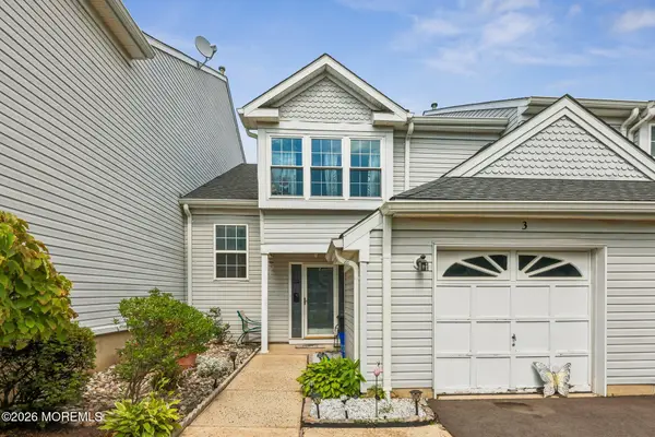 3 Letts Court, Sayreville Boro, NJ 08872