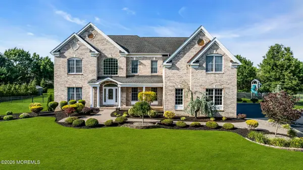 80 Stream Bank Drive, Freehold, NJ 07728