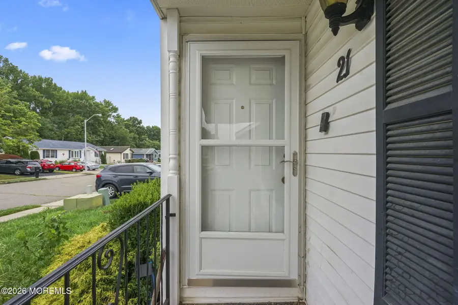 21 Parkview Way, Englishtown, NJ 07726 - #2