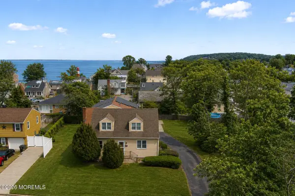 12 Thompson Avenue, Leonardo, NJ 07737