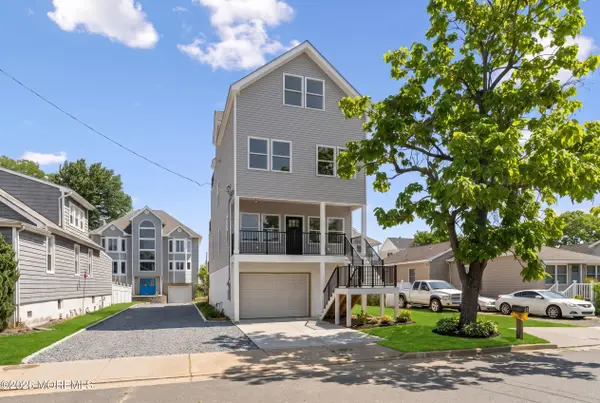95 Seabreeze Avenue, North Middletown, NJ 07748