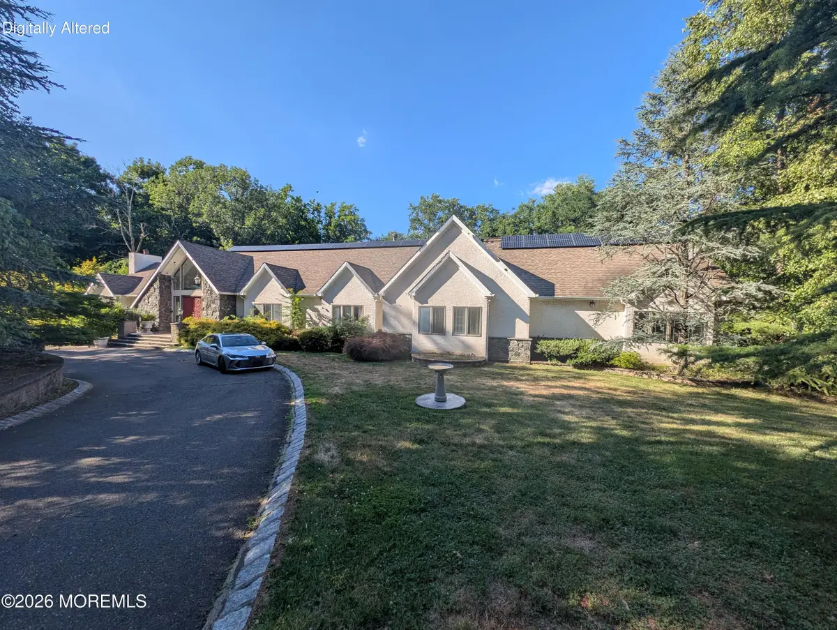 32 Takolusa Drive, Holmdel, NJ 07733 - #1