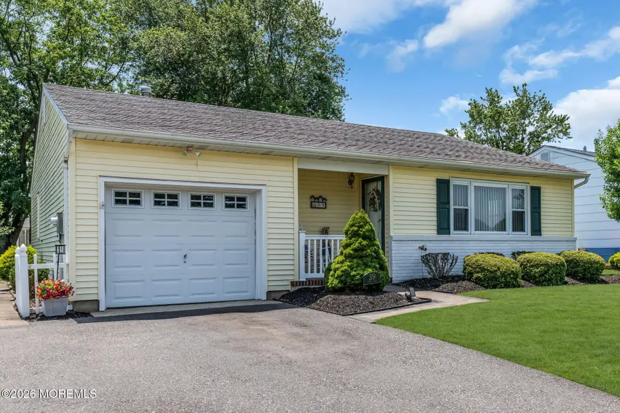 39 Eton Road, Toms River, NJ 08757 - #3