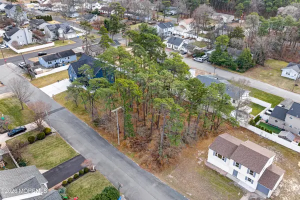 1024 3rd Avenue, Toms River, NJ 08757