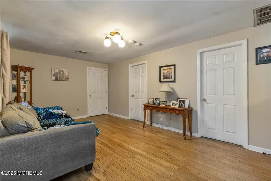 512 Henry Place, Middletown, NJ 07748 - #2