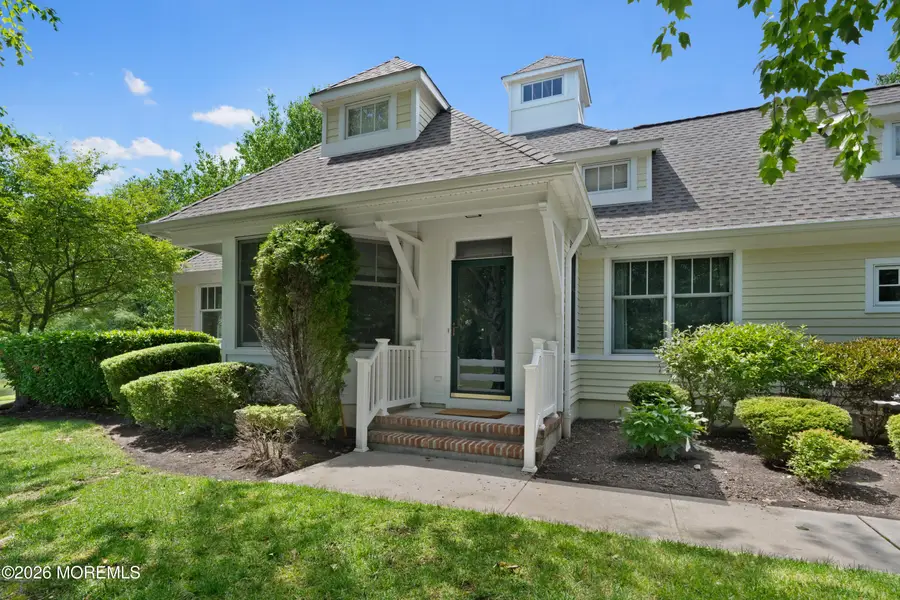 87 Thornbrooke Drive, Shrewsbury, NJ 07702 - #2