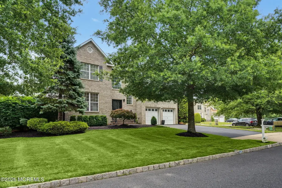 27 Goshawk Court, Morganville, NJ 07751 - #3