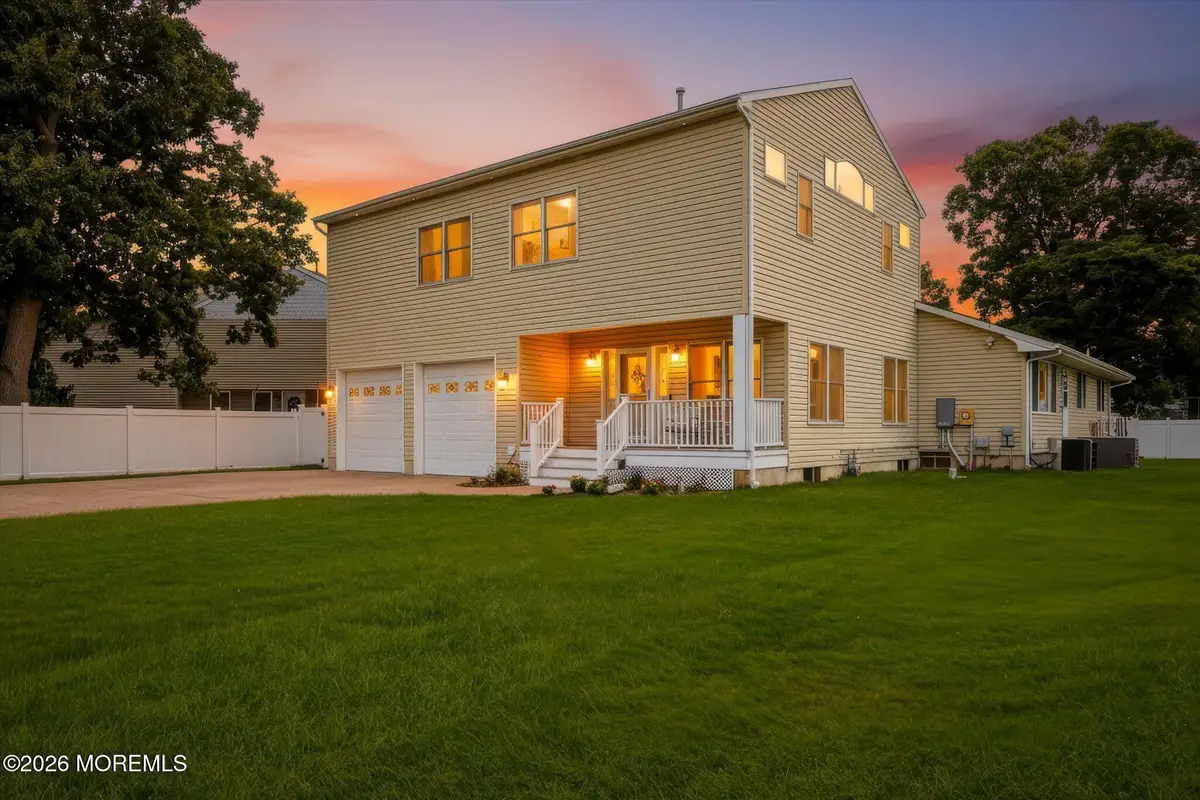 89 Venus Lane, Toms River, NJ 08753 - #1
