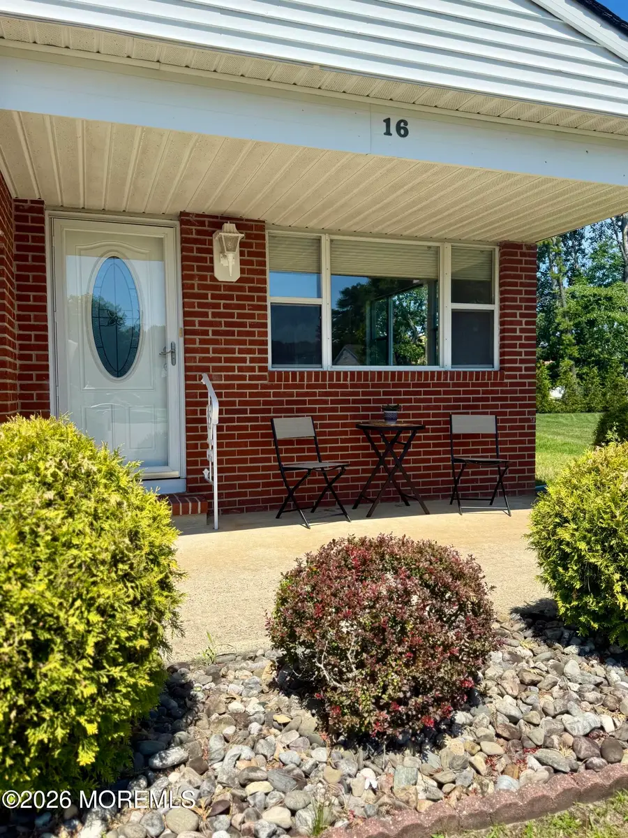 16 Brisbane Court, Toms River, NJ 08757 - #2