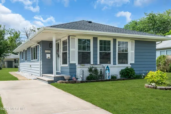27 Anguilla Lane, Toms River, NJ 08757