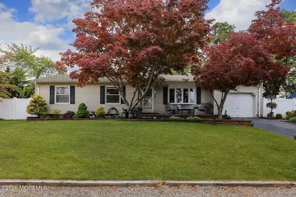 1325 12th Avenue, Toms River, NJ 08757