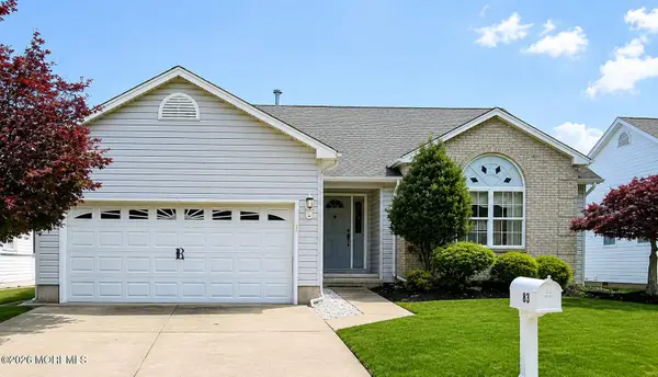 83 Westport Drive, Toms River, NJ 08757
