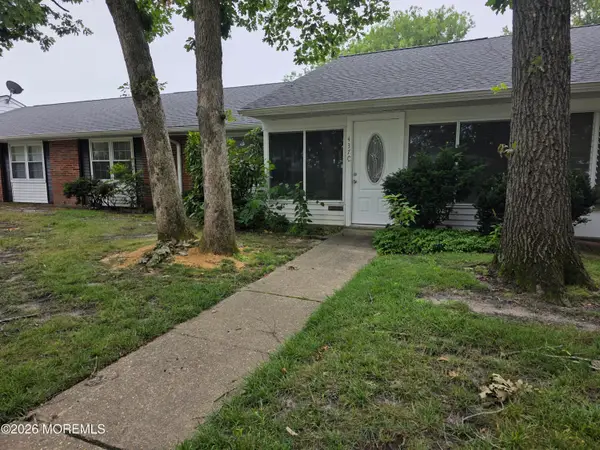 437C Portsmouth Drive #c, Lakewood, NJ 08701