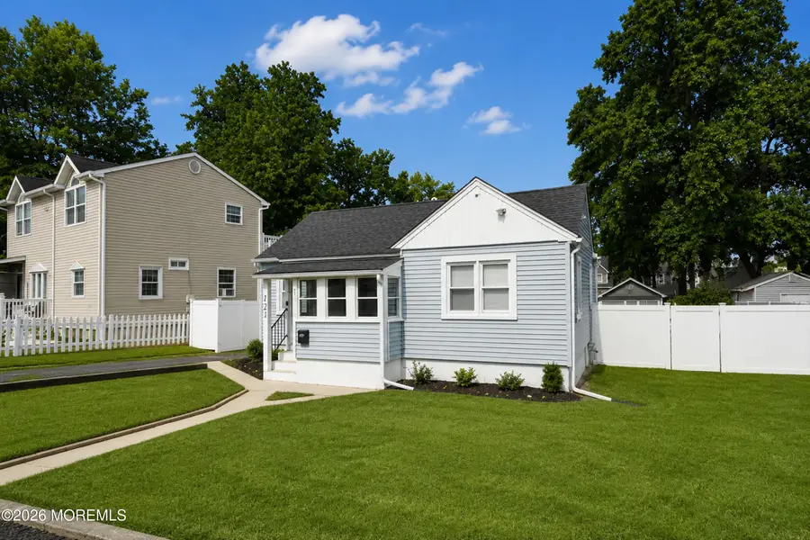 121 Seawood Drive, Keyport, NJ 07735 - #2