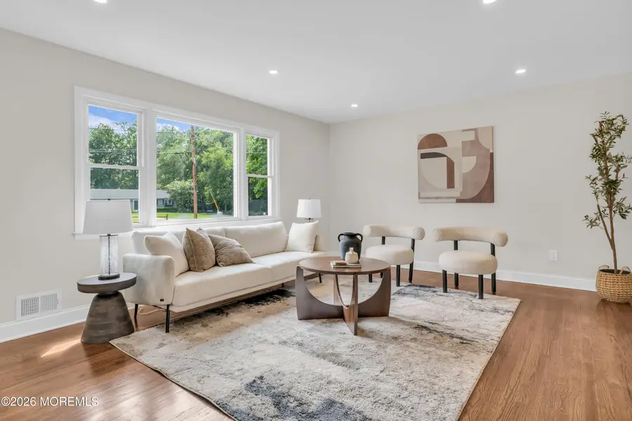 11 Park Avenue, Belford, NJ 07718 - #3