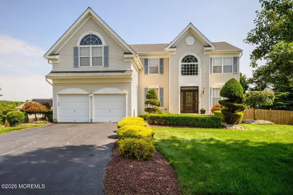 19 Pecan Valley Drive, Marlboro, NJ 07746