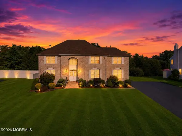 14 Jamesworthy Court, Marlboro, NJ 07746
