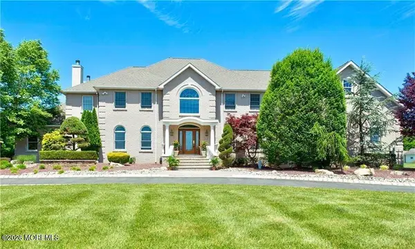 42 Indian Path, Monroe, NJ 08831