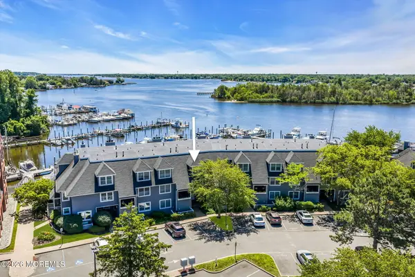 205 Spinnakers Cv #205, Toms River, NJ 08753