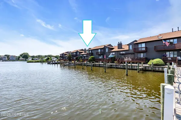4 Sea Point Drive, Point Pleasant, NJ 08742