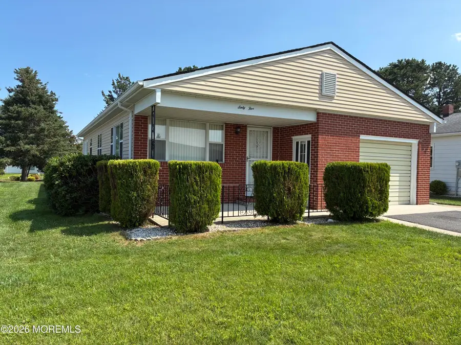 65 Woodstock Drive, Toms River, NJ 08757 - #2