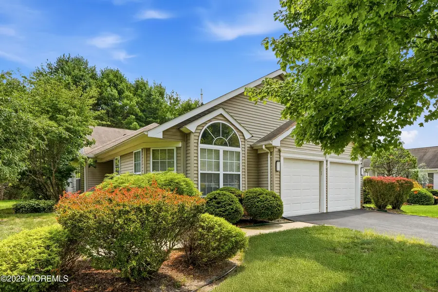 39 Valley Stream Lane, Lakewood, NJ 08701 - #2