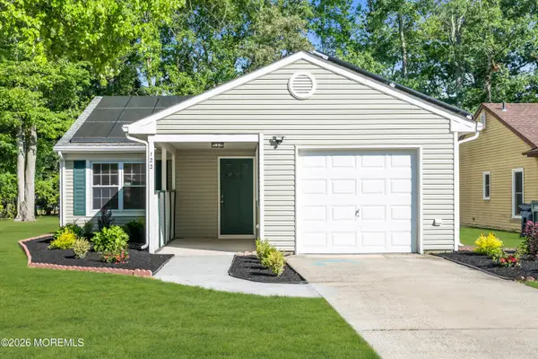 122 Lexington Drive, Little Egg Harbor, NJ 08087