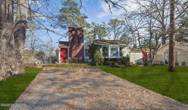 48 Bay Parkway, Waretown, NJ 08758