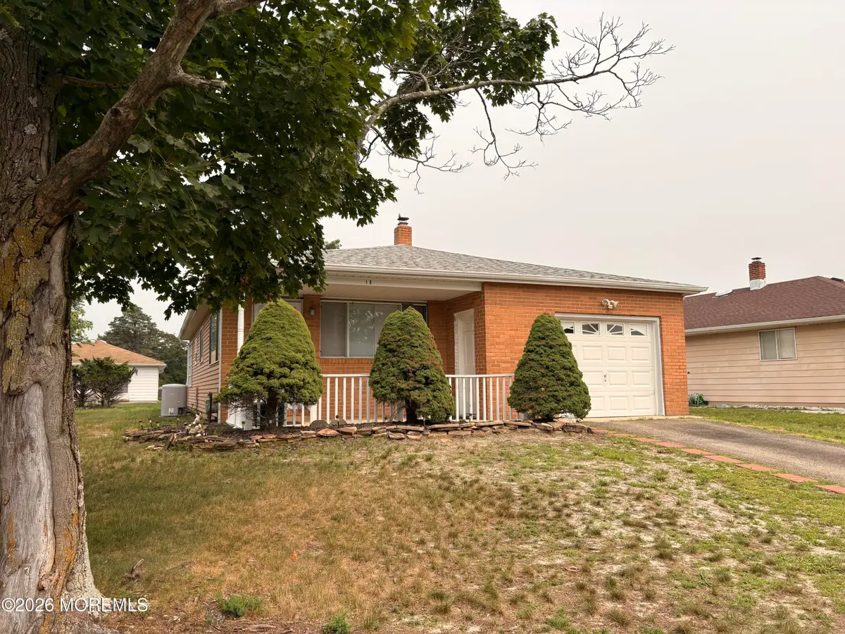 15 Spanish Wells Street, Toms River, NJ 08757 - #1