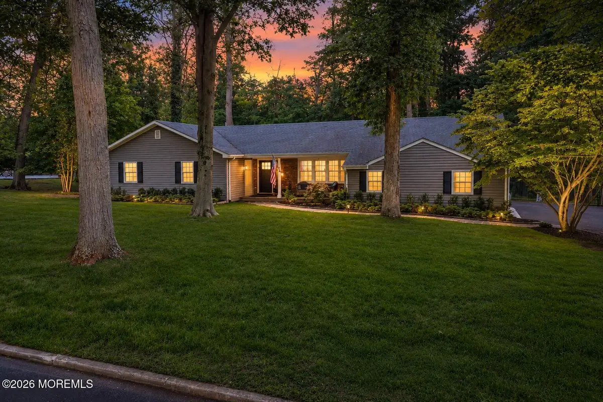 18 Stork Court, Middletown, NJ 07748 - #1