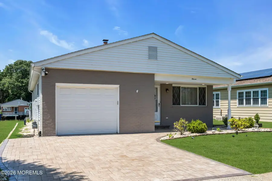 11 Burgess Court, Toms River, NJ 08757 - #3