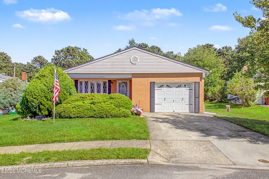 17 Freeport Court, Toms River, NJ 08757 - #2