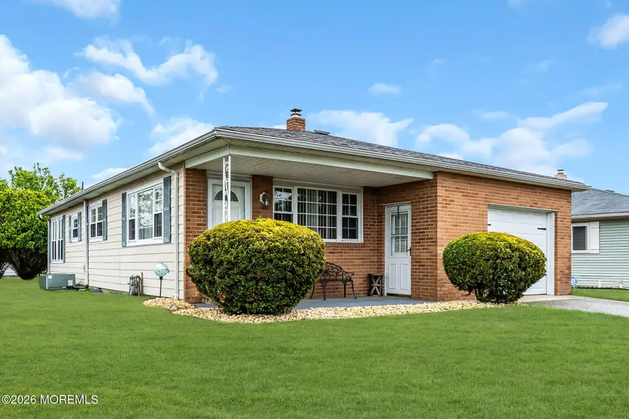 21 Maracaibo Place, Toms River, NJ 08757 - #3