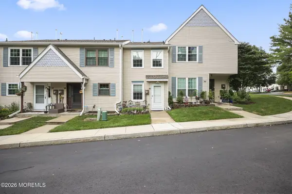 29 English Club Drive, Englishtown, NJ 07726