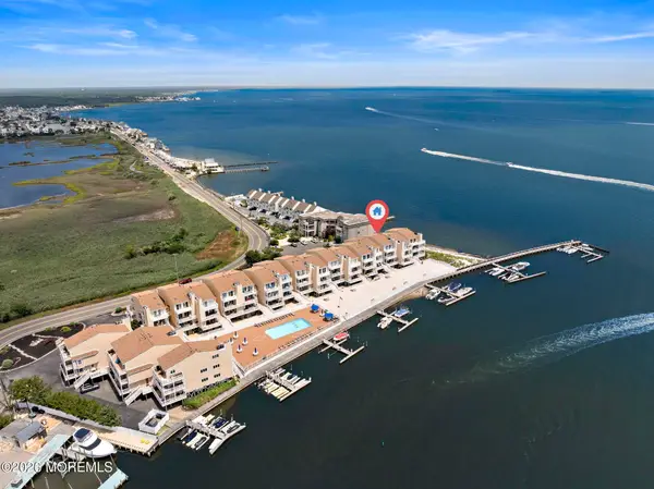 401 Bay Shore Drive #18B, Barnegat, NJ 08005