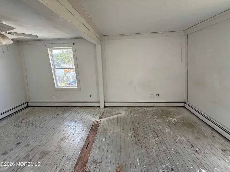 5 Leroy Place, Keansburg, NJ 07734 - #3