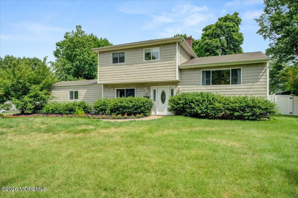 537 Roxbury Road, Belford, NJ 07718 - #1