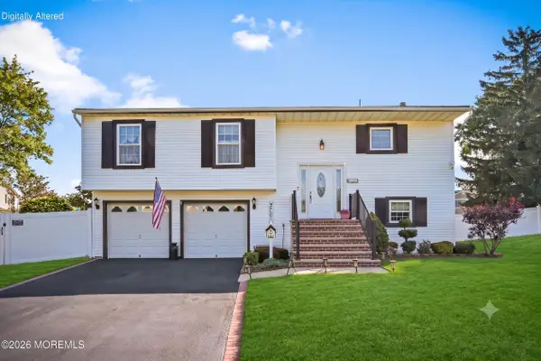 20 Jay Court, Hazlet, NJ 07730