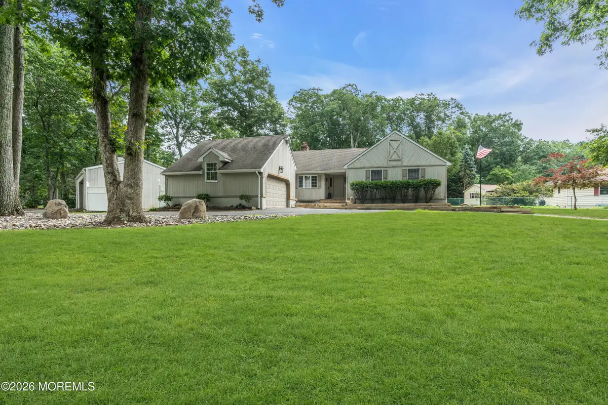 10 Oakwood Drive, New Egypt, NJ 08533 - #1